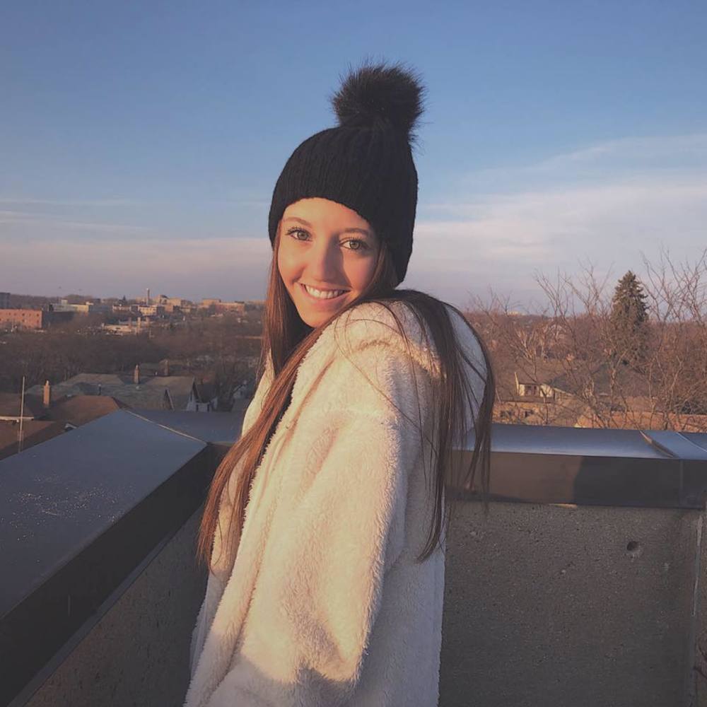 Meet your Posher, Ashley